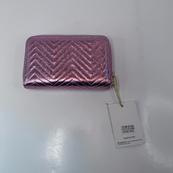 NWT IMO Vegan Pink Metallic Chevron Zip Around Wallet Quilted Wristlet - Picture 4 of 11